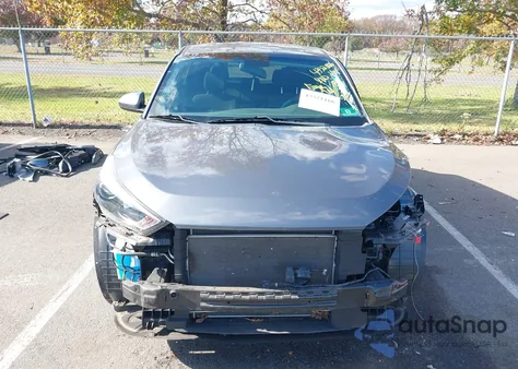 2018 Hyundai Tucson Se z USA, uszkodzony, nr VIN KM8J2CA47JU681118